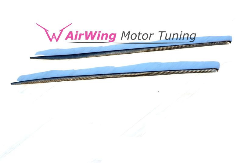 W176 AMG carbon Side Skirt Insert 01.JPG